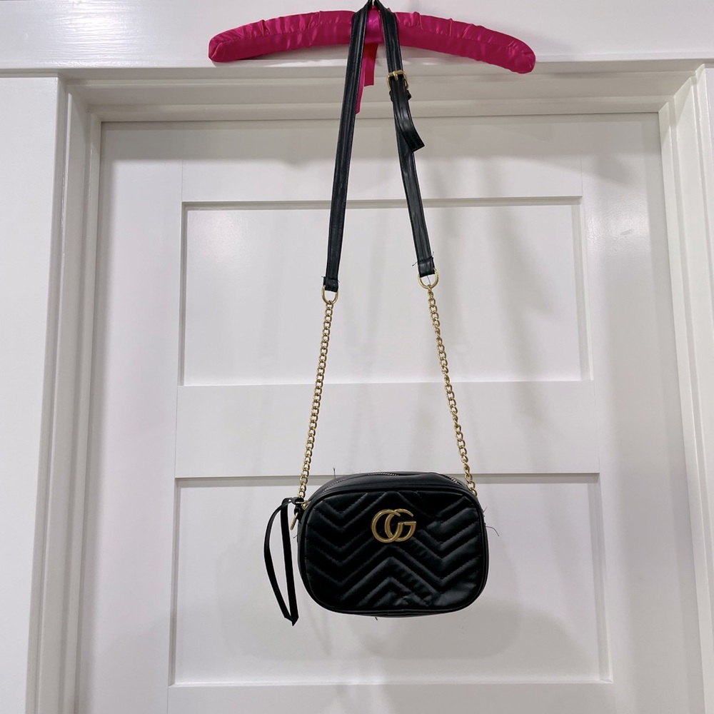 GG purse